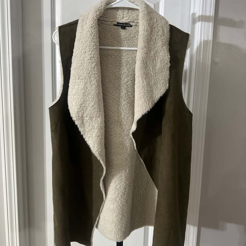 Madison & Lola Olive Green Faux Suede Sherpa Lined Vest#87